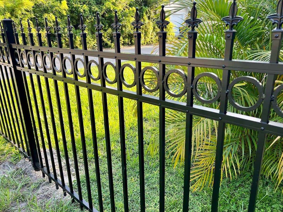 Fence Installation in Tampa, FL: A Complete Guide by Home Leader Renovation